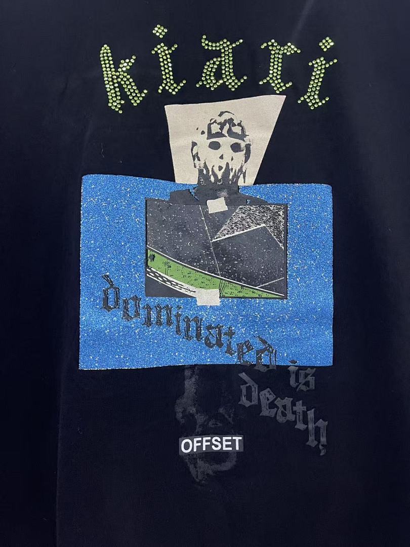 Play Hollywood Kiari Offset Geometric Skull Print Distressed Cropped Tee