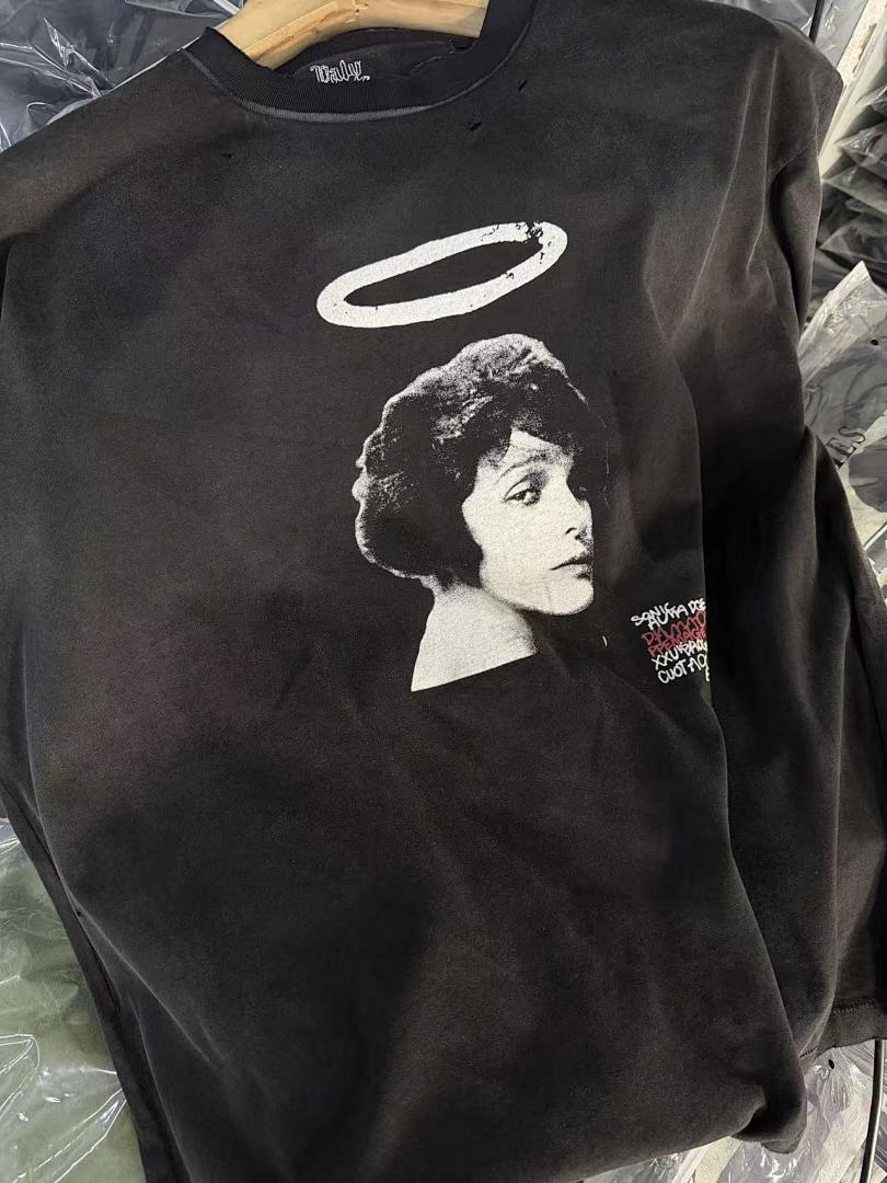Play Hollywood Halo Portrait Print Tee